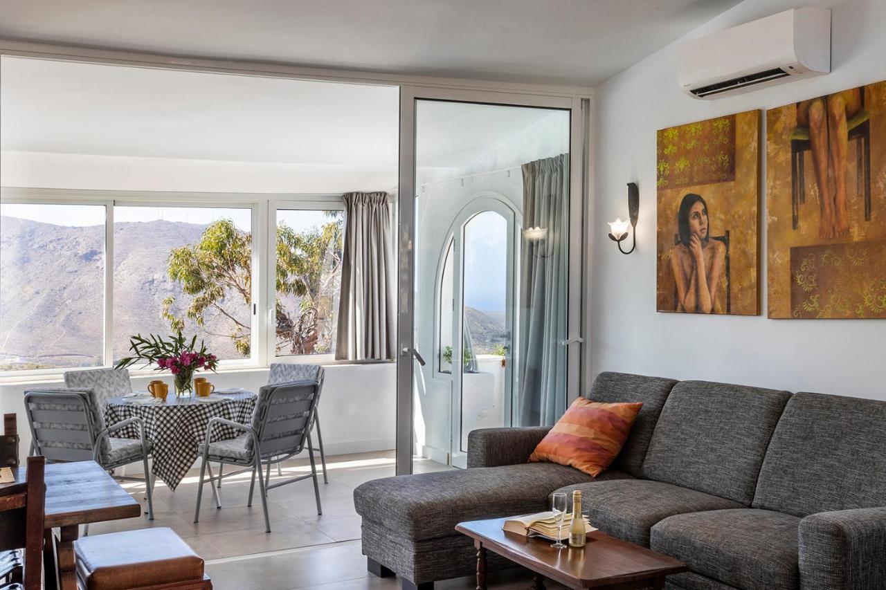 Villa Azure Horizon And Breeze - Panoramic Ocean View And Heated Pool Чайофа Экстерьер фото