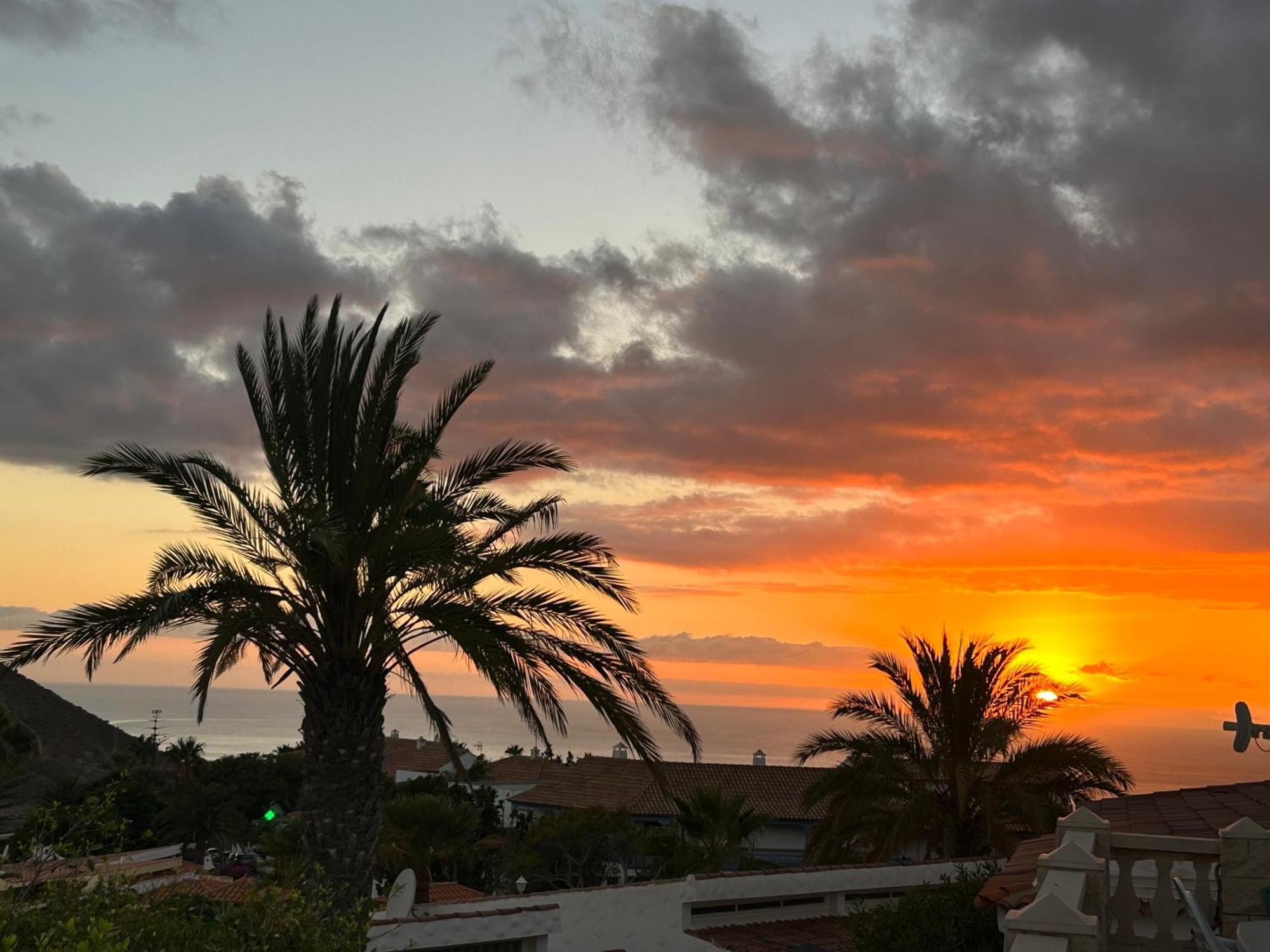 Villa Azure Horizon And Breeze - Panoramic Ocean View And Heated Pool Чайофа Экстерьер фото